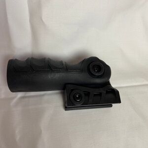 TACTICAL FOLDING FOREGRIP VERTICAL FORWARD FORE HAND GRIP